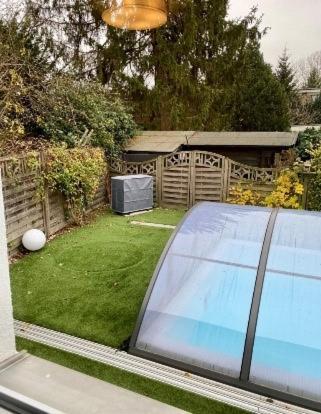 Haeuschen Im Garten In Der Muelheimer Altstadt Mülheim an der Ruhr Екстериор снимка