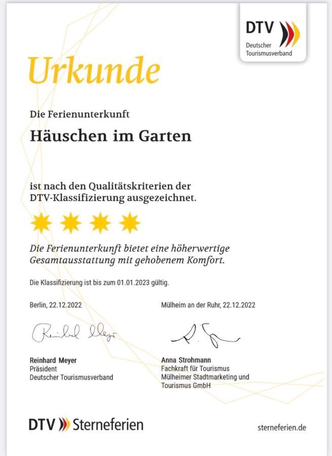 Haeuschen Im Garten In Der Muelheimer Altstadt Mülheim an der Ruhr Екстериор снимка